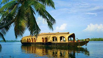 kerala-backwaters-houseboat