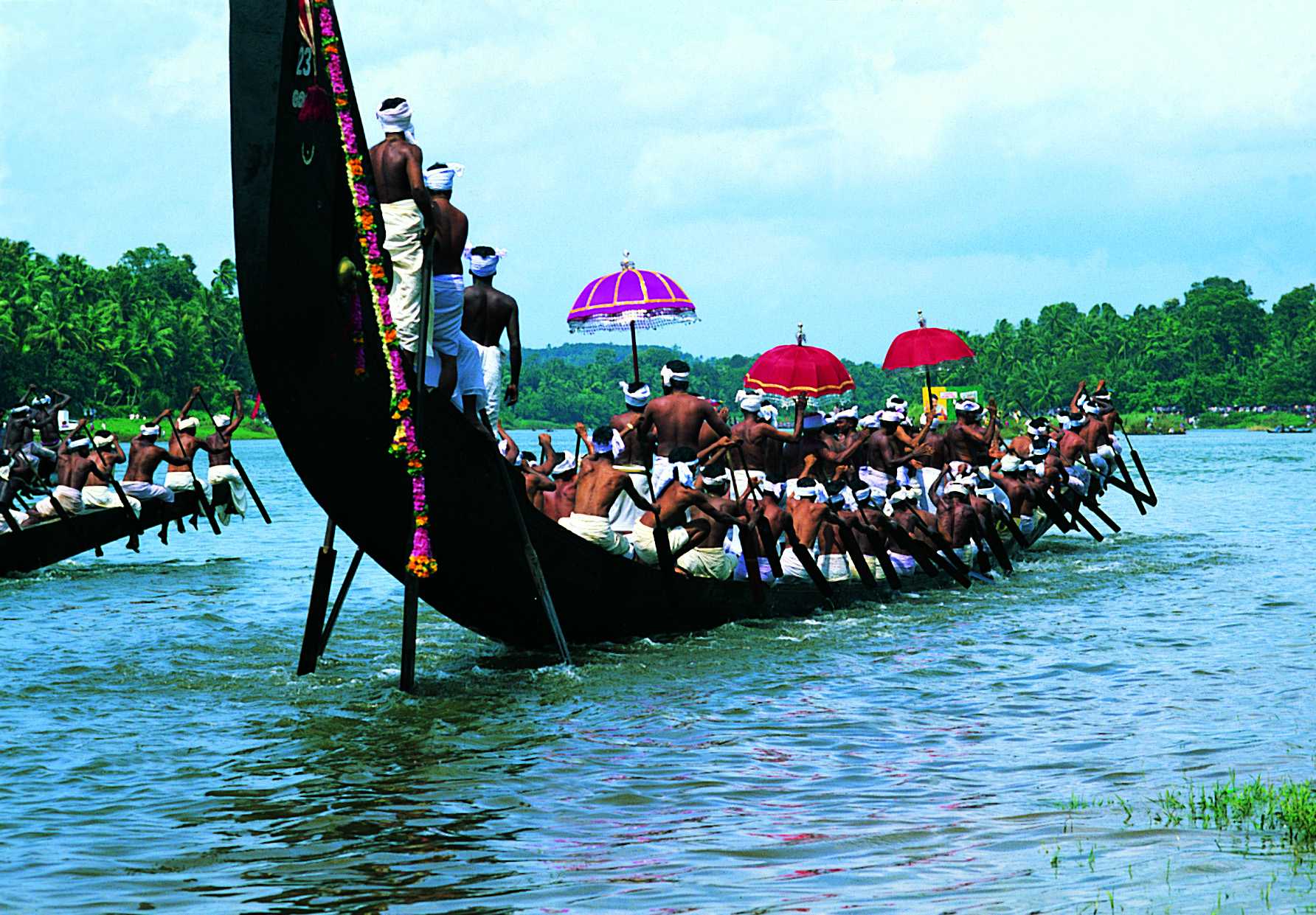 kerala snake boat race